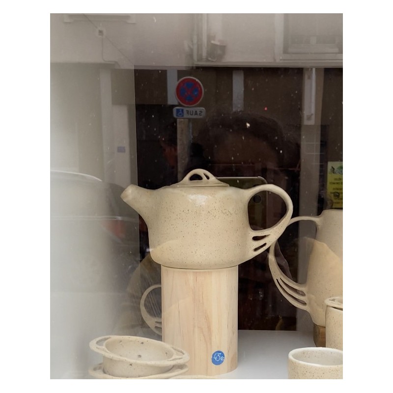Théière en grès pyrité