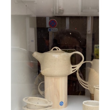 Théière en grès pyrité